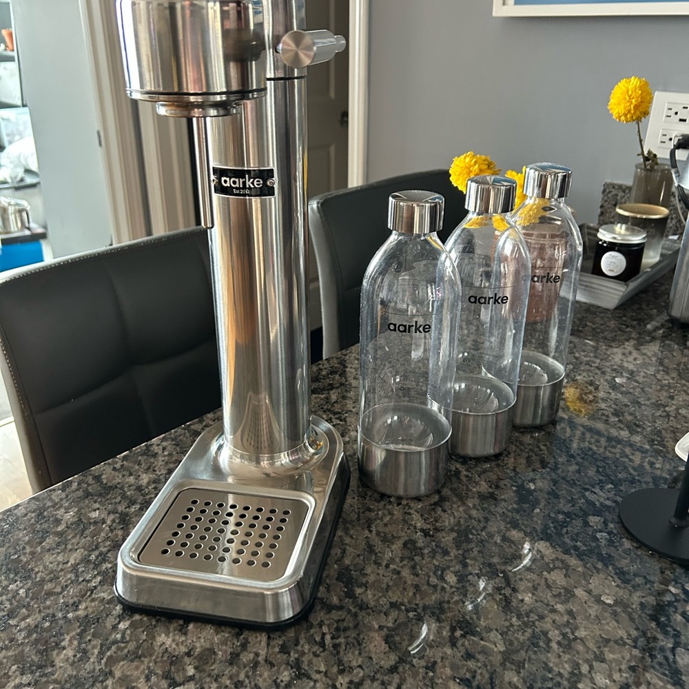 Aarke Carbonator 3 with extra Bottles